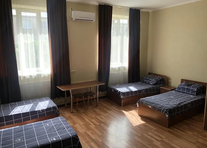 Monada Hotel & Hostel