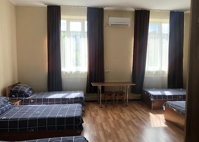 Monada Hotel & Hostel