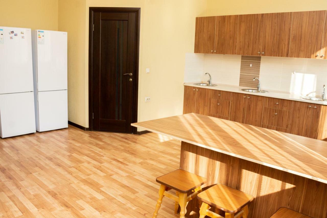 Hostel Monada &